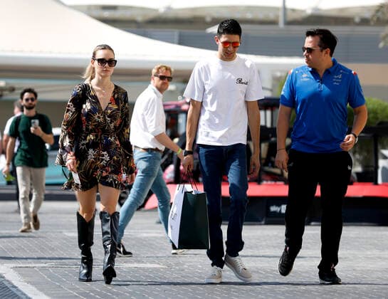 31 Esteban Ocon FRA, BWT Alpine F1 Team and his girlfriend Elena Berri, F1 Grand Prix of Abu Dhabi at Yas Marina Circuit on November 18, 2022 in Abu Dhabi, United Arab Emirates Photo by HOCH ZWEI Abu Dhabi United Arab Emirates