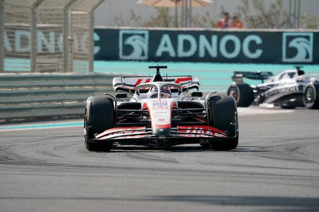 FORMULA 1 ETIHAD AIRWAYS ABU DHABI GRAND PRIX 2022 18 11 2022, Yas Marina Circuit, Abu Dhabi, FORMULA 1 ETIHAD AIRWAYS ABU DHABI GRAND PRIX 2022 , in picture Kevin Magnussen DNK , Haas F1 Team nordphotoxGmbHx xBratic nph00250