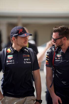 FORMULA 1 ETIHAD AIRWAYS ABU DHABI GRAND PRIX 2022 18 11 2022, Yas Marina Circuit, Abu Dhabi, FORMULA 1 ETIHAD AIRWAYS ABU DHABI GRAND PRIX 2022 , in picture Max Verstappen NEL , Oracle Red Bull Racing nordphotoxGmbHx xBratic nph00250