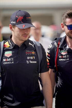 FORMULA 1 ETIHAD AIRWAYS ABU DHABI GRAND PRIX 2022 18 11 2022, Yas Marina Circuit, Abu Dhabi, FORMULA 1 ETIHAD AIRWAYS ABU DHABI GRAND PRIX 2022 , in picture Max Verstappen NEL , Oracle Red Bull Racing nordphotoxGmbHx xBratic nph00250