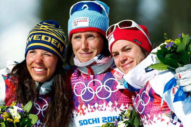 SOTSJI, RUSSLAND 20140208. Swedish athlete Charlotte Kalla (left) and Norwegian athletes Marit Bjorgen and Heidi Weng cry during the flower ceremony after winning the womens cross country skiing skiathlon competition in the Sochi 2014 Winter Olympics, Sochi, Russia, in the Laura Cross-country Ski & Biathlon Center, 8 th of February 2014. SOTJI RYSSLAND x10550x *** SOTSJI, RUSSIA 20140208 Swedish athlete Charlotte Kalla left and Norwegian athletes Marit Bjorgen and Heidi Weng cry during the flower ceremony after winning the womens cross country skiing skiathlon competition in the Sochi 2014 Winter Olympics, Sochi, Russia, in the Laura Cross country Ski Biathlon Center, 8 th of February 2014 SOTJI RUSSIA x10550x  Copyright: xJunge,xHeikox OS SOTJI 2014 SKIATHLON DAMER
