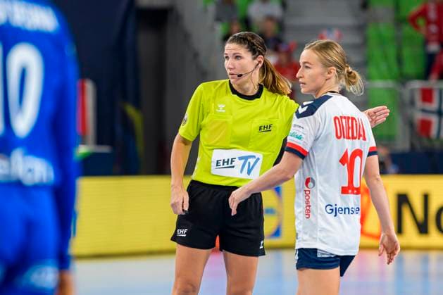 Ljubljana, 18 November 2022 Handball EHF European Championship, Semifinal, Norway vs France Referee Tanja Kuttler, Stine Bredal Oftedal Norway Ljubljana Stozice Arena Slovenia