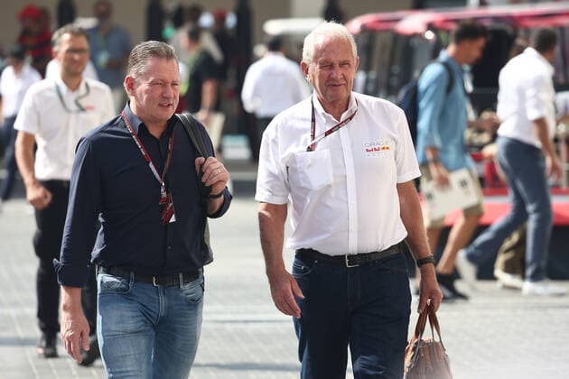 F1 Abu Dhabi Grand Prix Practice 3 Jos Verstappen and Helmut Marko before the third practice ahead of the Formula 1 Abu Dhabi Grand Prix at Yas Marina Circuit in Abu Dhabi, United Arab Emirates on November 19, 2022. Abu Dhabi United Arab Emirates  Copyright: xJakubxPorzyckix originalFilename:porzycki-f1abudha221119_np6Fw.jpg