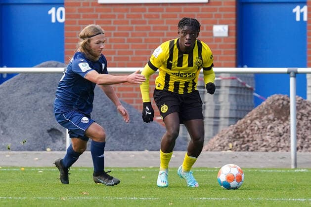 Saturday, 19 11 2022 Season 2022 2023 10 Matchday A Junior Bundesliga, U19 Bundesliga at Nachwuchszentrum, Bochum, Germany VfL Bochum U19 BV Borussia Dortmund U19 Samuel Bamba Borussia Dortmund U19 10