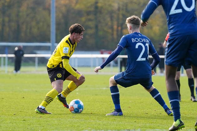 Saturday, 19 11 2022 Season 2022 2023 10 Matchday A Junior Bundesliga, U19 Bundesliga im Nachwuchszentrum, Bochum, Germany VfL Bochum U19 BV Borussia Dortmund U19 Michel Simon Ludwig Borussia Dortmund U19 18