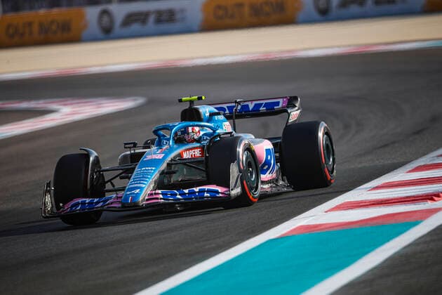 31 OCON Esteban (fra), Alpine F1 Team A522, action during the Formula 1 Etihad Airways Abu Dhabi Grand Prix 2022, 22nd round of the 2022 FIA Formula One World Championship, WM, Weltmeisterschaft from November 18 to 20, 2022 on the Yas Marina Circuit, in Yas Island, Abu Dhabi - F1 - ABU DHABI GRAND PRIX 2022 DPPI Panoramic  00122049__V2_5210.JPG