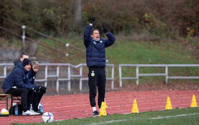 Football, A Juniors, Season 2022 2023, A Junior Bundesliga Nord Nordost 10 Matchday , FC Viktoria 1889 Berlin U19 VfL Wolfsburg U19, Coach Daniel Bauer VfL Wolfsburg U19 , 19 11 2022, Copyright: xSebastianxRäppold MatthiasxKochx