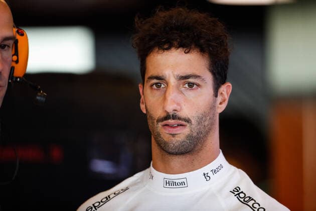 RICCIARDO Daniel (aus), McLaren F1 Team MCL36, portrait during the Formula 1 Etihad Airways Abu Dhabi Grand Prix 2022, 22nd round of the 2022 FIA Formula One World Championship, WM, Weltmeisterschaft from November 18 to 20, 2022 on the Yas Marina Circuit, in Yas Island, Abu Dhabi - F1 - ABU DHABI GRAND PRIX 2022 DPPI Panoramic  00122049__V2_4837