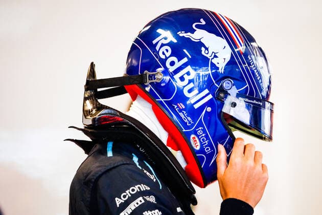 ALBON Alexander (tha), Williams Racing FW44, portrait during the Formula 1 Etihad Airways Abu Dhabi Grand Prix 2022, 22nd round of the 2022 FIA Formula One World Championship, WM, Weltmeisterschaft from November 18 to 20, 2022 on the Yas Marina Circuit, in Yas Island, Abu Dhabi - F1 - ABU DHABI GRAND PRIX 2022 DPPI Panoramic  00122049__V2_5068