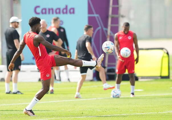 November 19, 2022, DOHA, QATAR: Canada defender Alphonso Davies kicks the ball during practice ahead of the World Cup in Doha, Qatar on Saturday, November 19, 2022. Canada News - November 19, 2022  - ZUMAc35_ 20221119_zaf_c35_035 Copyright: xNathanxDenettex
