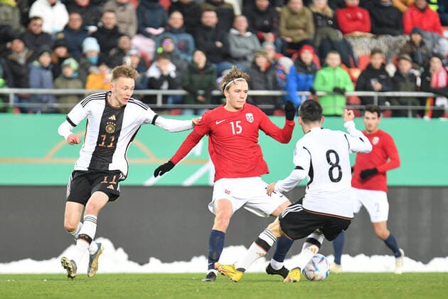 Maximilian Beier Germany U20 left , Paul Nebel Germany U20 right and Jonas Torrissen Therkelsen Norway U20 Germany U20 vs Norway U20, Football, International Match, Friendly Match, Season 2022 2023, 19 11 2022 DFB DFL REGULATES PROHIBIT ANY USE OF PHOTOGRAPHS AS IMAGE SEQUENCES AND OR QUASI VIDEO Germany U20 vs Norway U20, International Match, Friendly Match, Season 2022 2023, 19 11 2022 Zwickau Copyright: xEibner-Pressefoto BertxHarzerx EP_EER