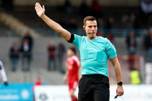 Soccer Men Season 2022 2023 Regionalliga West 17 Matchday SG Wattenscheid 09 Fortuna Düsseldorf U23 on 19 11 2022 at Lohrheidestadion in Bochum Wattenscheid Francisco Lahora Chulian referee North Rhine Westphalia Germany