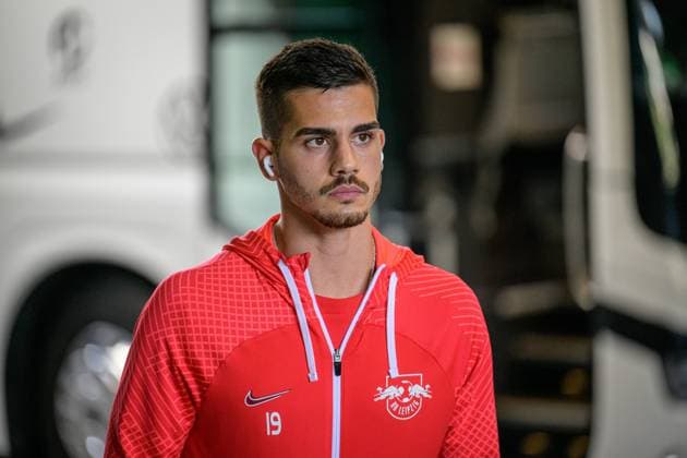 Leipzigs Andre Silva on the bus arrival Football 1 Bundesliga, Matchday 15 SV Werder Bremen RB Leipzig 1 2 12 November 2022 Bremen, Weserstadion SV Werder Bremen RB Leipzig 1 2