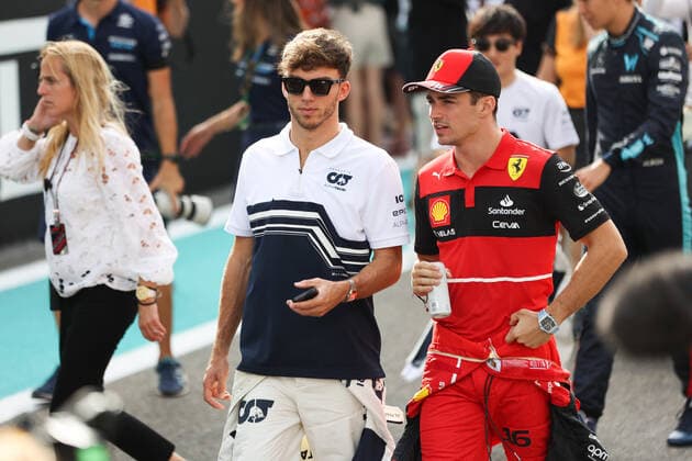 GASLY Pierre (fra), Scuderia AlphaTauri AT03, LECLERC Charles (mco), Scuderia Ferrari F1-75, portrait during the Formula 1 Etihad Airways Abu Dhabi Grand Prix 2022, 22nd round of the 2022 FIA Formula One World Championship, WM, Weltmeisterschaft from November 18 to 20, 2022 on the Yas Marina Circuit, in Yas Island, Abu Dhabi - F1 - ABU DHABI GRAND PRIX 2022 - RACE DPPI Panoramic 00122050_AV6_8243