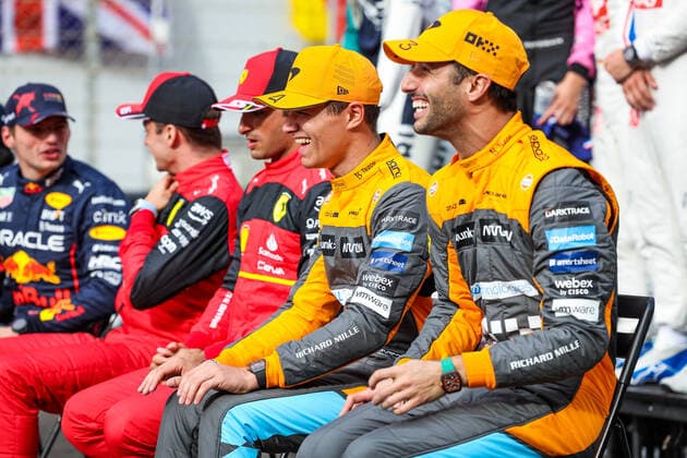 RICCIARDO Daniel (aus), McLaren F1 Team MCL36, NOR during the Formula 1 Etihad Airways Abu Dhabi Grand Prix 2022, 22nd round of the 2022 FIA Formula One World Championship, WM, Weltmeisterschaft from November 18 to 20, 2022 on the Yas Marina Circuit, in Yas Island, Abu Dhabi - F1 - ABU DHABI GRAND PRIX 2022 - RACE DPPI Panoramic  20221120_GOOD0093