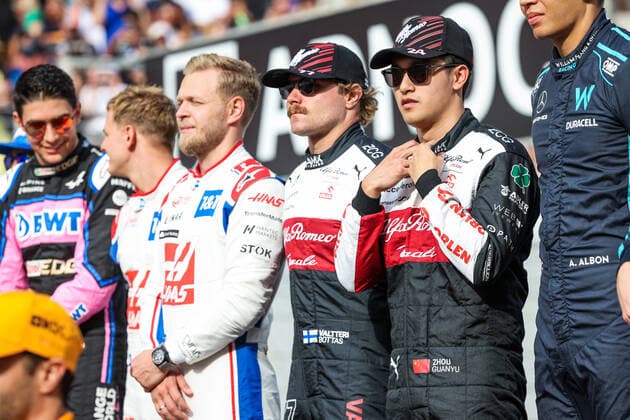 ZHOU Guanyu (chi), Alfa Romeo F1 Team ORLEN C42, BOTTAS Valtteri (fin), Alfa Romeo F1 Team ORLEN C42, portrait during the Formula 1 Etihad Airways Abu Dhabi Grand Prix 2022, 22nd round of the 2022 FIA Formula One World Championship, WM, Weltmeisterschaft from November 18 to 20, 2022 on the Yas Marina Circuit, in Yas Island, Abu Dhabi - F1 - ABU DHABI GRAND PRIX 2022 - RACE DPPI Panoramic  20221120_GOOD0108