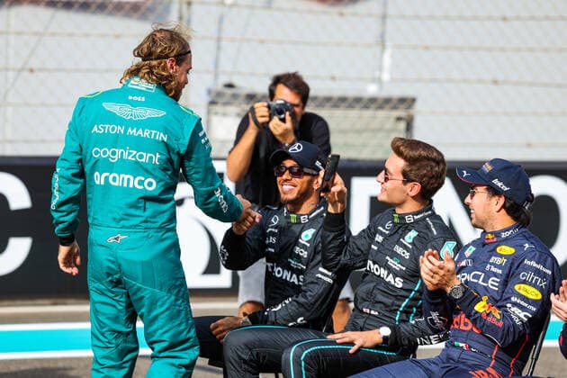 VETTEL Sebastian (ger), Aston Martin F1 Team AMR22, HAMILTON Lewis (gbr), Mercedes AMG F1 Team W13, RUSSELL George (gbr), Mercedes AMG F1 Team W13, portrait during the Formula 1 Etihad Airways Abu Dhabi Grand Prix 2022, 22nd round of the 2022 FIA Formula One World Championship, WM, Weltmeisterschaft from November 18 to 20, 2022 on the Yas Marina Circuit, in Yas Island, Abu Dhabi - F1 - ABU DHABI GRAND PRIX 2022 - RACE DPPI Panoramic 20221120_GOOD0115