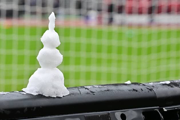 20 11 2022 football women ladies season 2022 2023 DFB Pokal club cup round of 16 1 FC Nürnberg FCN club VfL Wolfsburg Sportfoto Zink regulations prohibit any use of photographs as image sequences and or quasi video feature impression symbol image symbol photo little snowman