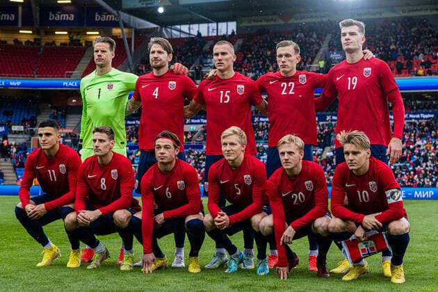 221120 The starting eleven of Norway poses for a team group photo ahead of during the International friendly football match between Norway and Finland on November 20, 2022 in Oslo Photo Marius Simensen BILDBYRAN COP 238 bbeng finland football fotbol fotboll international friendly national match norge norway soccer training camp,  Copyright: MARIUSxSIMENSEN BB221120BB705
