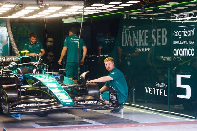 November 20, 2022, Abu Dhabi, United Arab Emirates: Sebastian Vettel s of Aston Martin garage is seen during Formula 1 Abu Dhabi Grand Prix at Yas Marina Circuit on November 20, 2022 in Abu Dhabi, United Arab Emirates. Abu Dhabi United Arab Emirates - ZUMAz156 0194607382st Copyright: xBeataxZawrzelx