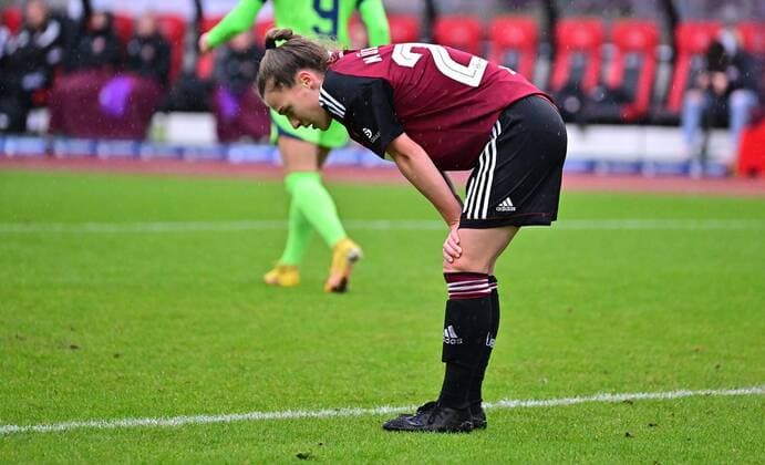 20 11 2022 Football Women Ladies Season 2022 2023 DFB Pokal Club Cup Round of 16 1 FC Nürnberg FCN Club VfL Wolfsburg Sportfoto Zink regulations prohibit any use of photographs as image sequences and or quasi video Nastassja Lein 24, 1 FC Nürnberg FCN disappointed disappointment