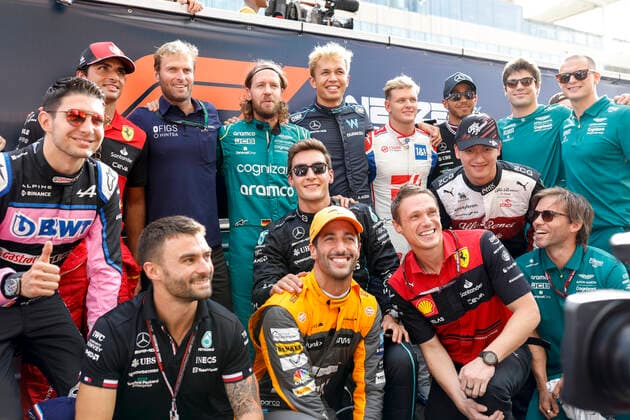 Drivers and well wishers as part of a farewell to 5 Sebastian Vettel DEU, Aston Martin Aramco Cognizant F1 Team , F1 Grand Prix of Abu Dhabi at Yas Marina Circuit on November 20, 2022 in Abu Dhabi, United Arab Emirates Photo by HOCH ZWEI Abu Dhabi United Arab Emirates