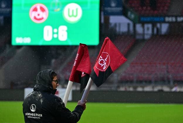 20 11 2022 football women season 2022 2023 DFB Pokal club cup round of 16 1 FC Nürnberg FCN club VfL Wolfsburg Sportfoto zinc regulations prohibit any use of photographs as image sequences and or quasi video impression corner flag flag with crest logo emblem final result on scoreboard