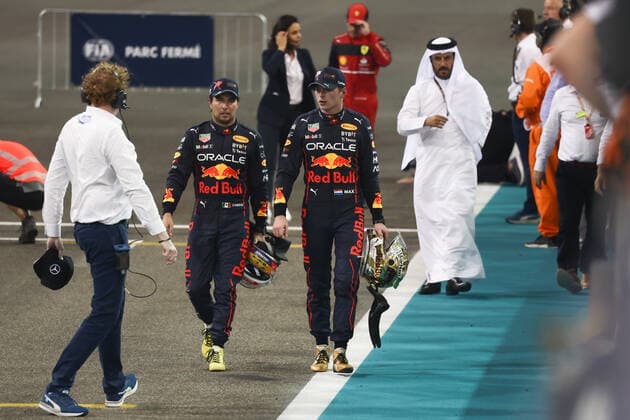 F1 Abu Dhabi Grand Prix Sergio Perez and Max Verstappen of red Bull Racing after the Formula 1 Abu Dhabi Grand Prix at Yas Marina Circuit in Abu Dhabi, United Arab Emirates on November 20, 2022. Abu Dhabi United Arab Emirates  Copyright: xJakubxPorzyckix originalFilename:porzycki-f1abudha221120_npivE.jpg