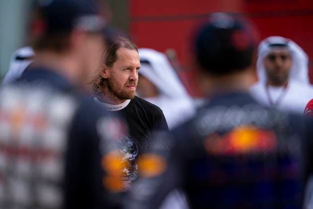November 20, 2022, Abu Dhabi, United Arab Emirates: SEBASTIAN VETTEL of Germany and Aston Martin F1 Team on the starting grid before the 2022 FIA Formula 1 Abu Dhabi Grand Prix at Yas Marina Circuit in Abu Dhabi, United Arab Emirates. Abu Dhabi United Arab Emirates - ZUMAg147 20221120_zap_g147_098 Copyright: xJamesxGasperottix