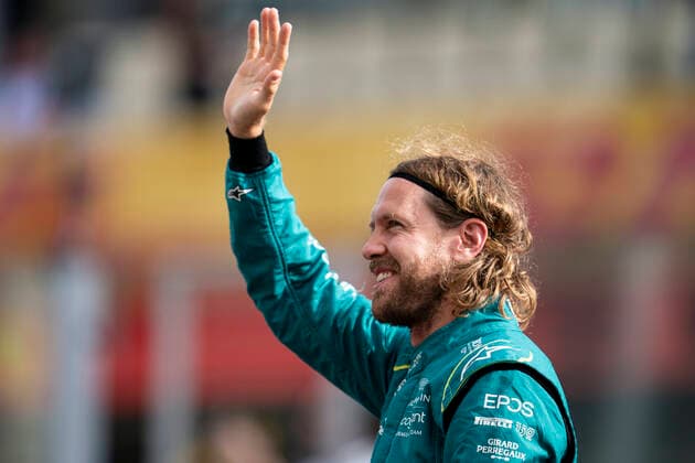 November 20, 2022, Abu Dhabi, United Arab Emirates: SEBASTIAN VETTEL of Germany and Aston Martin F1 Team is seen before the 2022 FIA Formula 1 Abu Dhabi Grand Prix at Yas Marina Circuit in Abu Dhabi, United Arab Emirates. Abu Dhabi United Arab Emirates - ZUMAg147 20221120_zap_g147_135 Copyright: xJamesxGasperottix