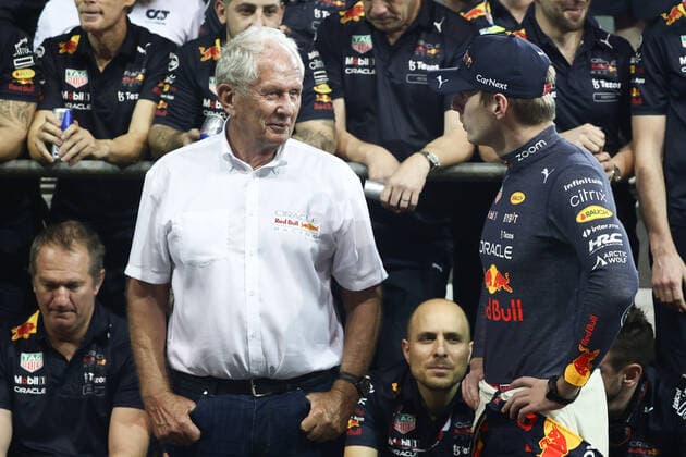 F1 Abu Dhabi Grand Prix Helmut Marko and Max Verstappen after the Formula 1 Abu Dhabi Grand Prix at Yas Marina Circuit in Abu Dhabi, United Arab Emirates on November 20, 2022. Abu Dhabi United Arab Emirates  Copyright: xJakubxPorzyckix originalFilename:porzycki-f1abudha221120_nptmt.jpg