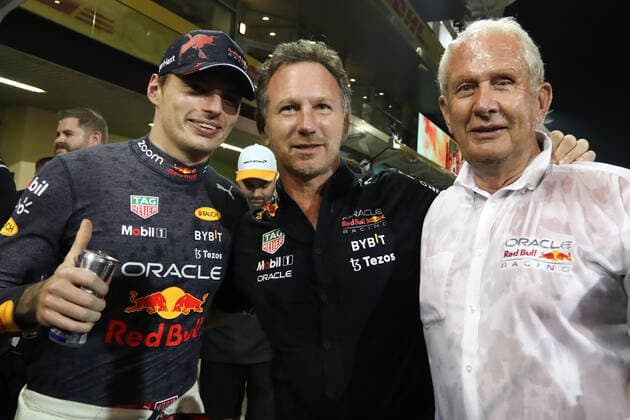 F1 Abu Dhabi Grand Prix Max Verstappen, Christian Horner and Helmut Marko after the Formula 1 Abu Dhabi Grand Prix at Yas Marina Circuit in Abu Dhabi, United Arab Emirates on November 20, 2022. Abu Dhabi United Arab Emirates  Copyright: xJakubxPorzyckix originalFilename:porzycki-f1abudha221120_npUwn.jpg