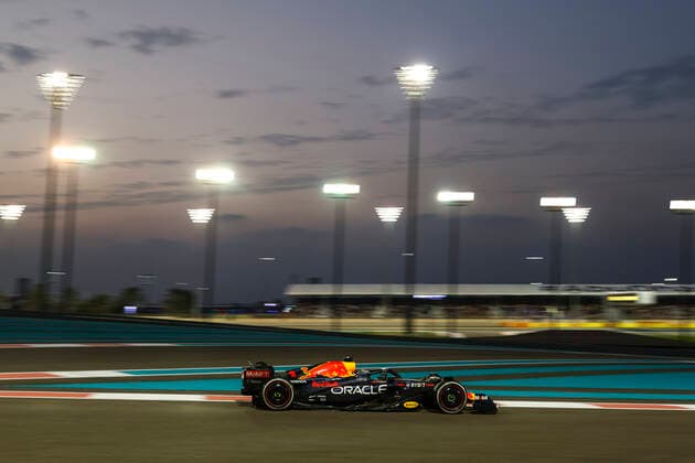 1 Max Verstappen NLD, Oracle Red Bull Racing , F1 Grand Prix of Abu Dhabi at Yas Marina Circuit on November 20, 2022 in Abu Dhabi, United Arab Emirates Photo by HOCH ZWEI Abu Dhabi United Arab Emirates