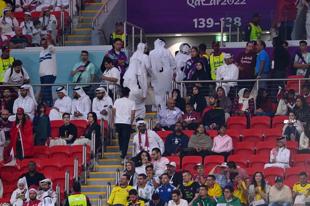 FUSSBALL WM 2022 VORRUNDE GRUPPE A - EROEFFNUNGSSPIEL: Katar - Ecuador 20.11.2022 Viele Zuschauer haben das Stadion sehr frueh verlassen *** FOOTBALL WORLD CUP 2022 PRE-ROUND ROUND GROUP A EROEFENING GAME Qatar Ecuador 20 11 2022 Many spectators left the stadium very early