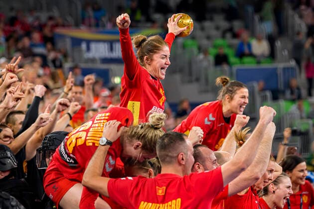 Sport Themen der Woche KW46 Ljubljana, 20. November 2022: Handball EHF EM, Spiel Platz 3, Montenegro vs. Frankreich Jovanka Radicevic (Montenegro) Ljubljana Stozice Arena Slovenia *** Ljubljana, 20 November 2022 Handball EHF European Championship, match place 3, Montenegro vs France Jovanka Radicevic Montenegro Ljubljana Stozice Arena Slovenia