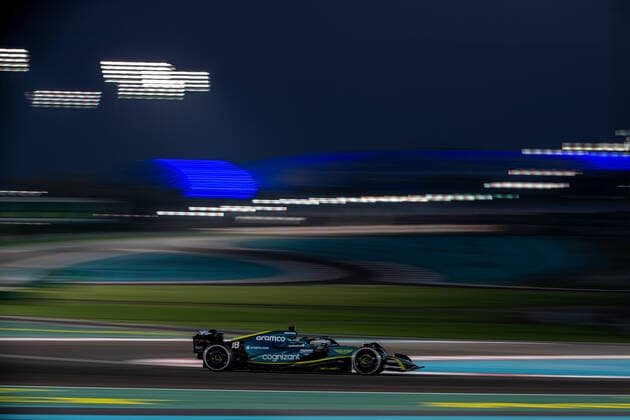 ABU DHABI, UNITED ARAB EMIRATES: Lance Stroll, racing for the Aston Martin F1 team during the 2022 Formula 1 Abu Dhabi Grand Prix at the Yas Marina Circuit in Abu Dhabi, United Arab Emirates.