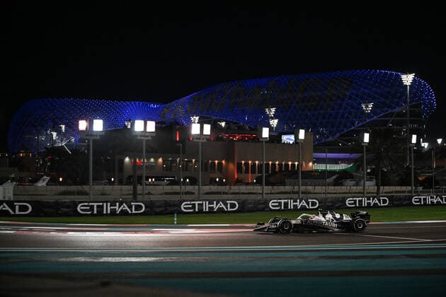 November 20, 2022, Yas Island-Abu Dhabi, Mezzolombardo, United Arab Emirates: Japanese driver YUKI TSUNODA ( Scuderia AlphaTauri) drives during the 2022 FIA Formula 1 Abu Dhabi Grand Prix at Yas Marina Circuit in Yas Island, Abu Dhabi. Verstappen wins. Yas Island-Abu Dhabi United Arab Emirates - ZUMAf150 20221120_zsp_f150_035 Copyright: xDaisyxFacinellix