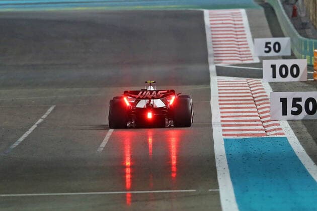 20th November 2022; Yas Marina Circuit, Yas Island, Abu Dhabi; Mick Schumacher (GER) Haas F1 Team VF-22 Ferrari, during the F1 Grand Prix Race day for Abu Dhabi F1 Race  ActionPlus12451415 HeulerxAndrey