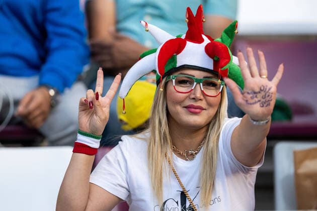 221121 Fan of Iran during the FIFA World Cup, WM, Weltmeisterschaft, Fussball 2022 football match between England and Iran on November 21, 2022 in Doha. Photo: Joel Marklund BILDBYRAN kod JM JM0380 bbeng fotboll football soccer fotball vm fotbolls-vm fotball-vm fotbolls-vm 2022 fifa world cup 2022 england iran publik fan supporter *** 221121 Fan of Iran during the FIFA World Cup 2022 football match between England and Iran on November 21, 2022 in Doha Photo Joel Marklund BILDBYRAN code JM JM0380 bbeng football football soccer fotball world cup football world cup football world cup 2022 fifa world cup 2022 england iran audience damn supporter,  Copyright: JOELxMARKLUND BB221121JM003