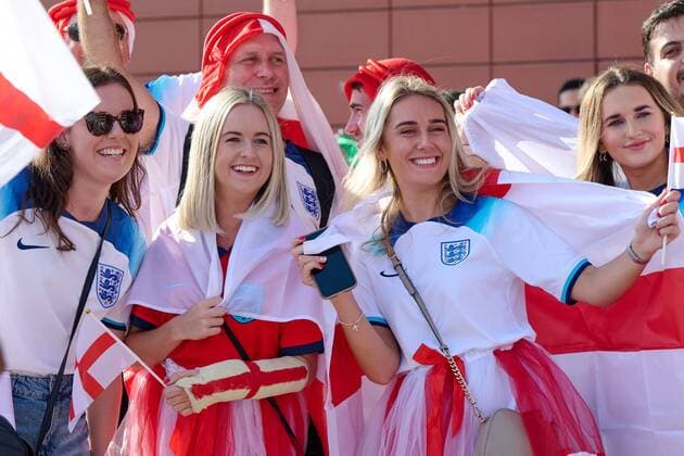 RECORD DATE NOT STATED FIFA World Cup, WM, Weltmeisterschaft, Fussball Qatar 2022 England vs Iran Fans o Aficion during the game England vs Iran, Corresponding to Group B of the FIFA World Cup Qatar 2022, on Khalifa International Stadium, Al Rayyan, November 21, 2022. <br><br> Fans o Aficion durante el partido Inglaterra vs Iran, correspondiente al Grupo B de la Copa Mundial de la FIFA Qatar 2022, en el Estadio Internacional de Khalifa, Al Rayyan, 21 de noviembre de 2022. AL RAYYAN DOHA QATAR  Copyright: xJorgexMartinezx 20221121_4453