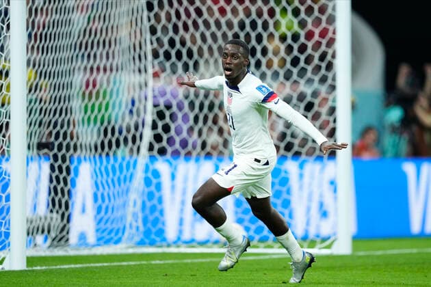 USA v Wales: Group B - FIFA World Cup, WM, Weltmeisterschaft, Fussball Qatar 2022 Timothy Weah Centre-Forward of USA and LOSC Lille celebrates after scoring his sides first goal during the FIFA World Cup Qatar 2022 Group B match between USA and Wales at Ahmad Bin Ali Stadium on November 21, 2022 in Doha, Qatar. Doha Qatar  Copyright: xJosexBretonx originalFilename:breton-usavwale221121_npx8x.jpg