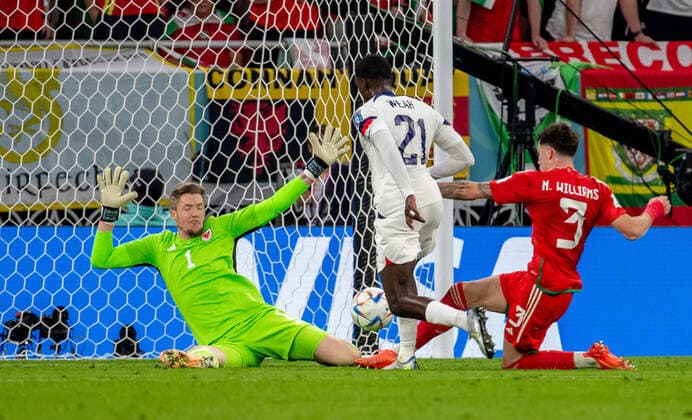 USA vs Wales AL-RAYYAN, AR - 21.11.2022: USA VS WALES - USA vs Wales Party, match corresponding to group B, valid for the first group stage of the 2022 FIFA World Cup, WM, Weltmeisterschaft, Fussball held at the Ahmad bin Ali stadium. (Photo: Juan Antonio Sánchez Fotoarena) x2296913x  JuanxAntonioxSánchez