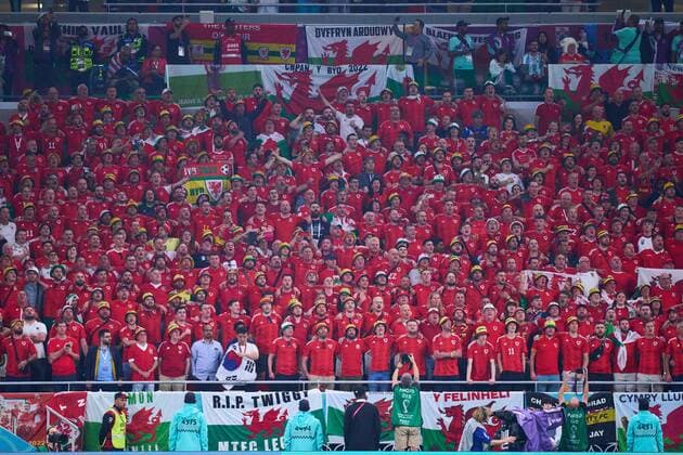 RECORD DATE NOT STATED FIFA World Cup, WM, Weltmeisterschaft, Fussball Qatar 2022 United States vs Wales Fans o Aficion during the game United States (USA) vs Wales, Corresponding to Group B of the FIFA World Cup Qatar 2022, at Ahmad bin Ali Stadium, Al Rayyan, November 21, 2022. <br><br> Fans o Aficion durante el partido Estados Unidos (EUA) vs Gales, correspondiente al Grupo B de la Copa Mundial de la FIFA Qatar 2022, en el Estadio Ahmad bin Ali, Al Rayyan, 21 de noviembre de 2022. AL RAYYAN DOHA QATAR  Copyright: xCristianxdexMarchenax 20221121130139_FWC_Q22_GB_USA_WAL_FANS412