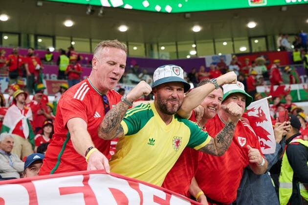 RECORD DATE NOT STATED FIFA World Cup, WM, Weltmeisterschaft, Fussball Qatar 2022 United States vs Wales Fans o Aficion during the game United States (USA) vs Wales, Corresponding to Group B of the FIFA World Cup Qatar 2022, at Ahmad bin Ali Stadium, Al Rayyan, November 21, 2022. <br><br> Fans o Aficion durante el partido Estados Unidos (EUA) vs Gales, correspondiente al Grupo B de la Copa Mundial de la FIFA Qatar 2022, en el Estadio Ahmad bin Ali, Al Rayyan, 21 de noviembre de 2022. AL RAYYAN DOHA QATAR  Copyright: xJorgexMartinezx 20221121123252_FWC_Q22_GB_USA_WAL_FANS430