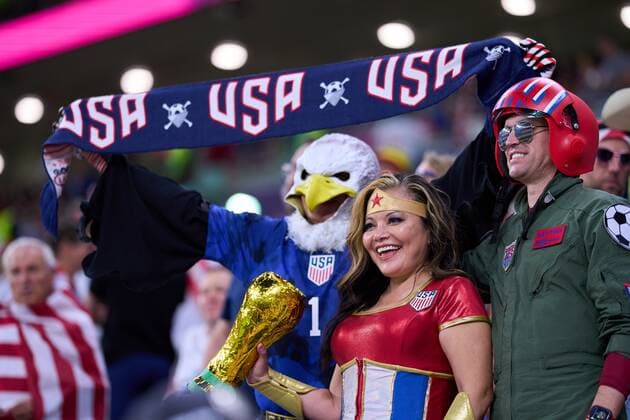 RECORD DATE NOT STATED FIFA World Cup, WM, Weltmeisterschaft, Fussball Qatar 2022 United States vs Wales Fans o Aficion during the game United States (USA) vs Wales, Corresponding to Group B of the FIFA World Cup Qatar 2022, at Ahmad bin Ali Stadium, Al Rayyan, November 21, 2022. <br><br> Fans o Aficion durante el partido Estados Unidos (EUA) vs Gales, correspondiente al Grupo B de la Copa Mundial de la FIFA Qatar 2022, en el Estadio Ahmad bin Ali, Al Rayyan, 21 de noviembre de 2022. AL RAYYAN DOHA QATAR  Copyright: xCristianxdexMarchenax 20221121125409_FWC_Q22_GB_USA_WAL_FANS424