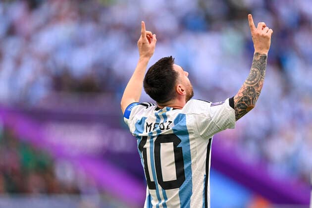 FUSSBALL WM 2022 VORRUNDE GRUPPE C Argentinien - Saudi-Arabien 22.11.2022 Lionel Messi (Argentinien) jubelt nach seinem Tor zum 1:0 *** FOOTBALL WORLD CUP 2022 PRE-ROUND GROUP C Argentina Saudi Arabia 22 11 2022 Lionel Messi Argentina cheers after his goal to 1 0