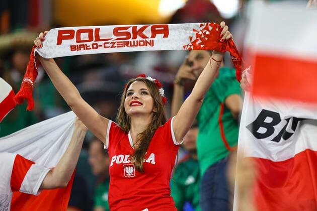 2022.11.22 Doha pilka nozna Mistrzostwa Swiata w Katarze Katar 2022 Meksyk - Polska N z fani kibice doping Foto Pawel Andrachiewicz PressFocus 2022.11.22 Doha Football - 2022 FIFA World Cup, WM, Weltmeisterschaft, Fussball in Qatar Mexico - Poland fani kibice doping Credit: Pawel Andrachiewicz PressFocus NEWSPIX.PL --- Newspix.pl  20221122_PF_PA210