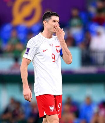 FOOTBALL WORLD CUP 2022 PRE-ROUND GROUP C Mexico Poland 22 11 2022 disappointment Robert Lewandowski Poland