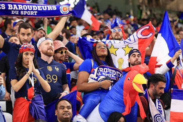 Football - FIFA World Cup, WM, Weltmeisterschaft, Fussball - Group D - France v Australia 22nd November 2022 - FIFA World Cup - Group D - France v Australia - France fans - Photo: Simon Stacpoole Offside. Doha Qatar *** Fußball FIFA-Weltmeisterschaft Gruppe D Frankreich gegen Australien 22. November 2022 FIFA-Weltmeisterschaft Gruppe D Frankreich gegen Australien Frankreich-Fans Foto Simon Stacpoole Abseits Doha Katar  Copyright: xSimonxStacpoolexOffside
