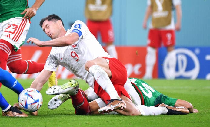 Football, World Cup, 2022, Men, Qatar, Group C, Matchday 1, Stadium 974 Mexico Poland 0 0 Foul Hector Moreno MEX on Robert Lewandowski POL for penalty FIFA REGULATES PROHIBIT ANY USE OF PHOTOGRAPHS AS IMAGE SEQUENCES AND OR QUASI VIDEO